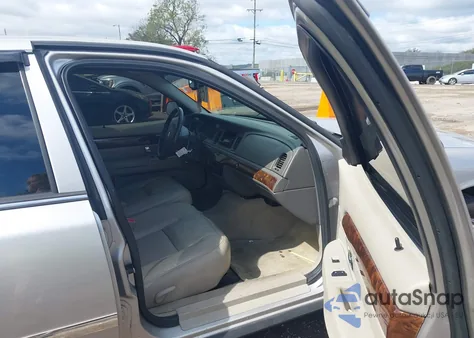 2010 Mercury Grand Marquis Ls (Fleet Only) из США, поврежденный, VIN 2MEBM7FVXAX627718